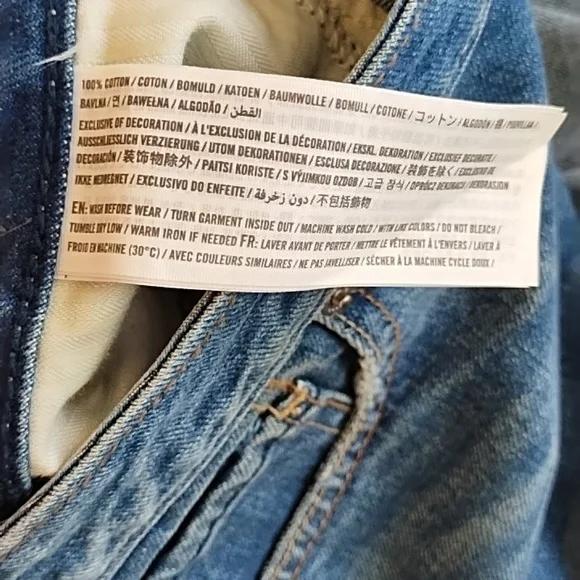 Abercrombie and Fitch mini jean skirt size 31 waist, US size 12 - Picture 5 of 7